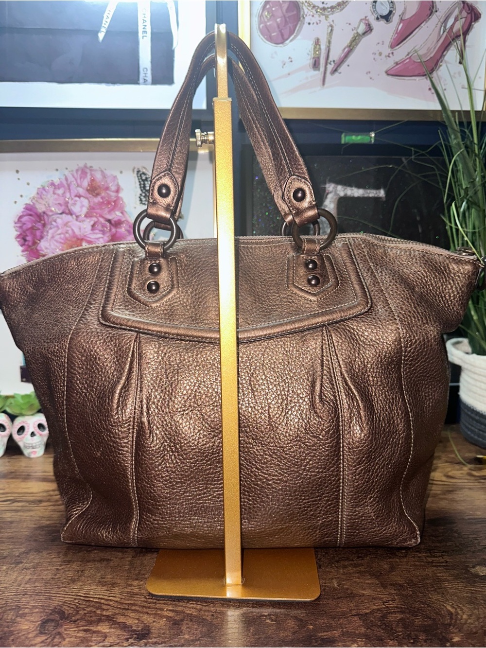 2009Coach Madison Claire satchel is crafted from metallic bronze pebbled leather - Picture 3 of 13